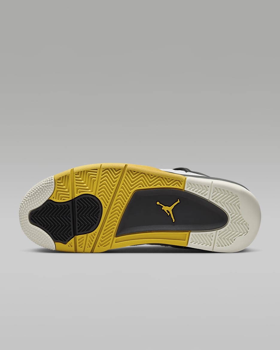 NIKE 4